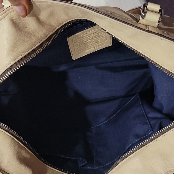 Bunde 4 30% Off,  Rare Vintage Large Coach Tote Bag - Picture 8 of 8